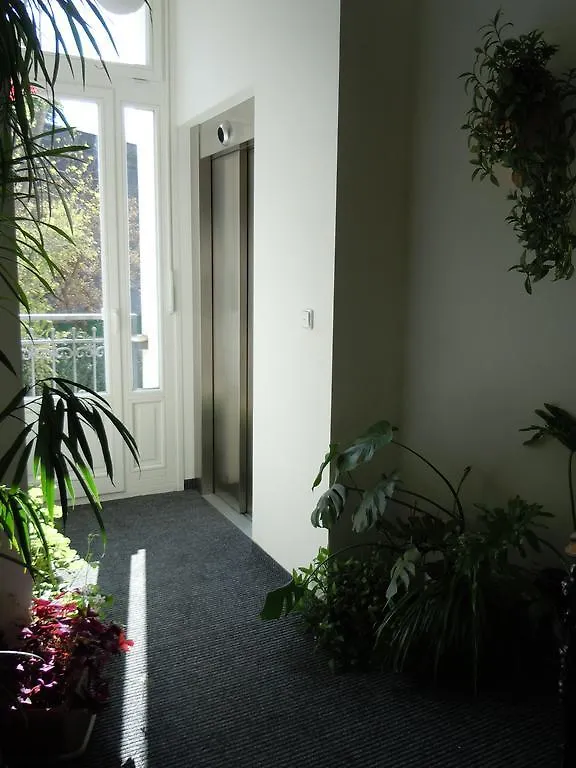 Apartments Vysehrad With Free Parking Praga