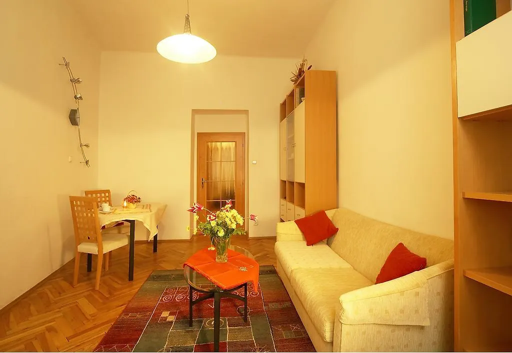 Apartments Vysehrad With Free Parking Praga