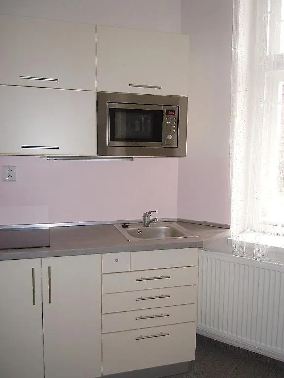 Apartments Vysehrad With Free Parking Praga Czechy