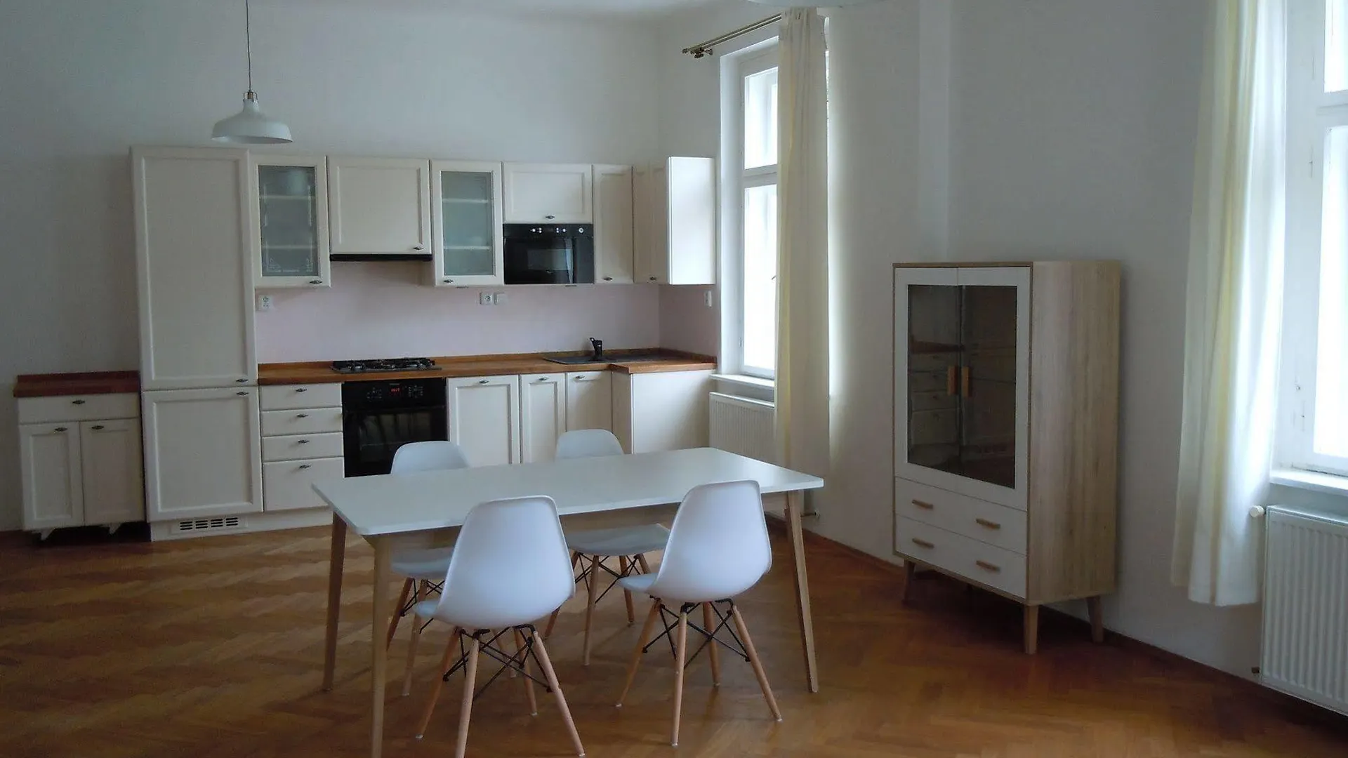 Apartments Vysehrad With Free Parking Praga