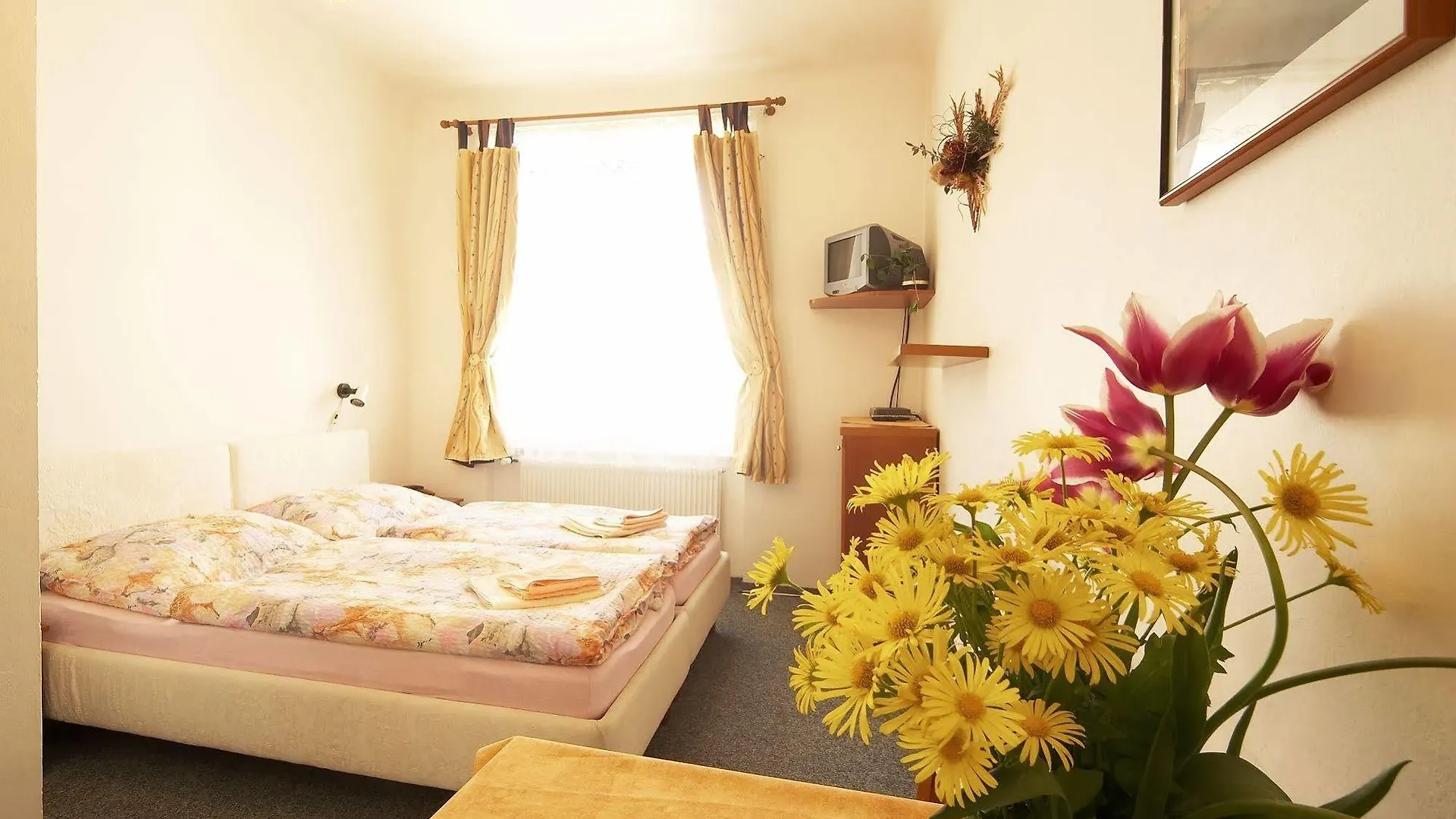 Apartments Vysehrad With Free Parking Praga Czechy
