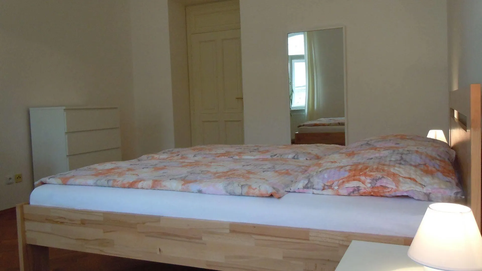 Apartments Vysehrad With Free Parking Praga Czechy