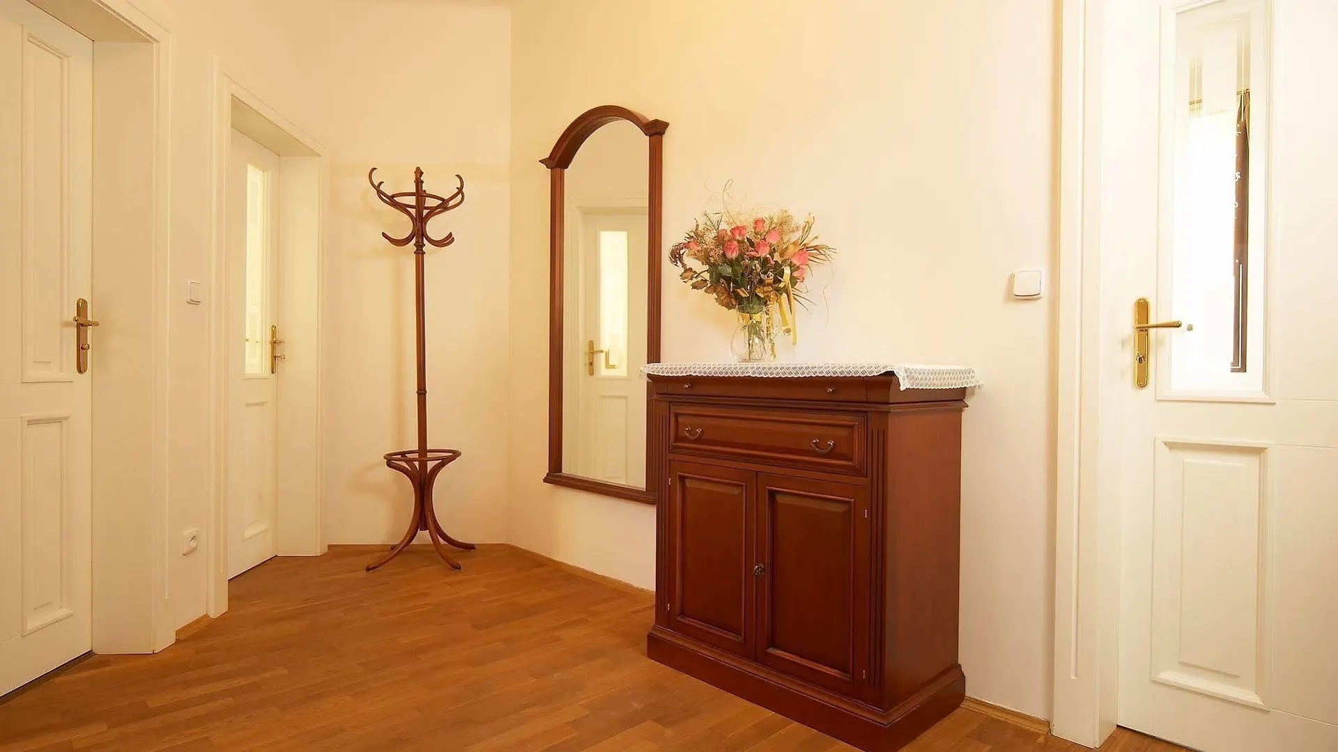 Apartments Vysehrad With Free Parking Praga